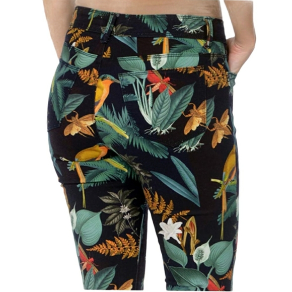 Lola Jeans Kate Stretch High Rise Straight - Picture 3 of 12